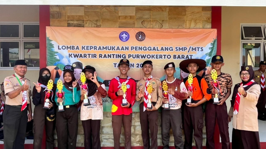 SMP Boarding School Putra Harapan Borong Juara pada Lomba pramuka 202