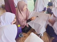 Serunya membatik di rumah batik Anto Jamil