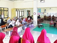 Awalussanah Pengenalan Orang Tua  dengan Sekolah