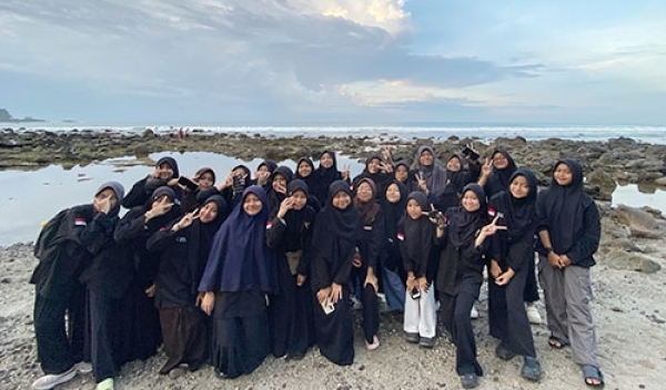 Outing Class dan Outdoor Study Menganti