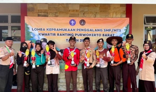 SMP Boarding School Putra Harapan Borong Juara pada Lomba pramuka 202